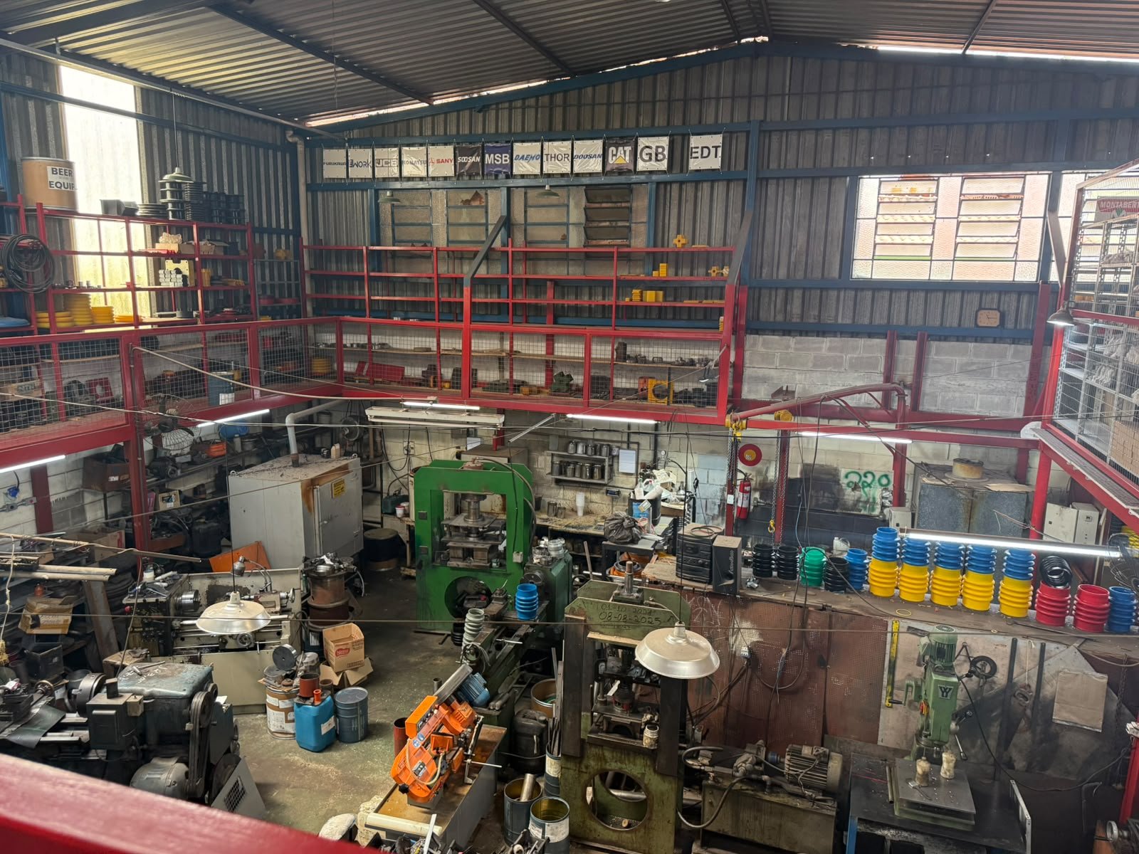 Fábrica Ruminas — estrutura de produção própria